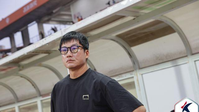 해탈한 이정효 감독, FIFA 징계에 “대수롭지 않다…잘못했으니 벌받아야” [IS 수원]