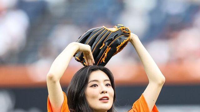 이선빈, 시구 성공 후 외친 한마디 “제가 해냈습니다!”