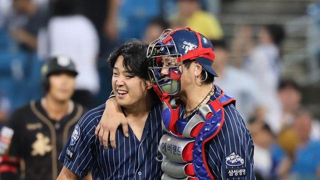 6⅔이닝 노히트 합작한 강민호에게 90도로 허리 숙인 삼성 양창섭 “대한민국 최고 포수니까”