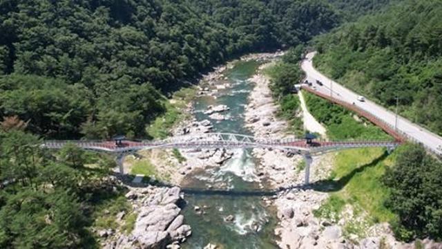 인제군, 내린천 수변 트레킹 코스 완공…사계절 관광 활성화