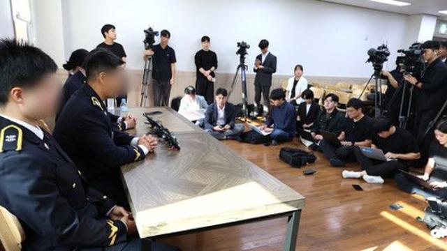 “영웅 만들어야 하니 함구하라” 故 이재석 경사 동료들, 해경 내부 ‘진실 은폐 시도’ 폭로