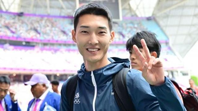 우상혁, 일본 심장부서 애국가 튼다…한국 육상 사상 최초 세계선수권 金 도전 [도쿄 현장]