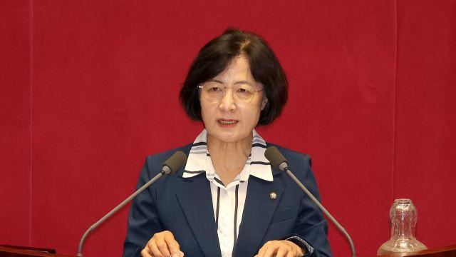 [속보] 추미애 “매 들어야 어른의 도리”…이낙연 만난 文에 쓴소리