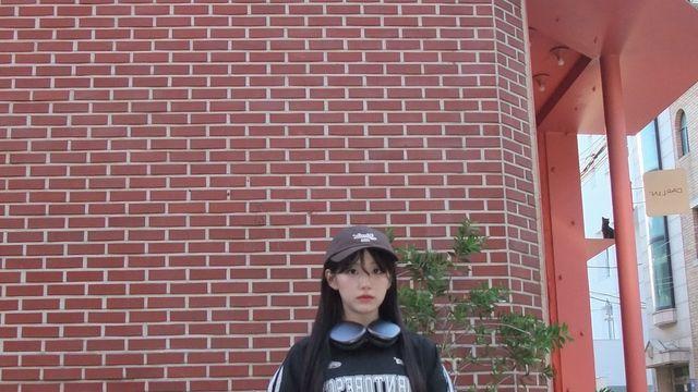 러블리즈 막내 정예인, 한끗 다른 스트리트 여름 코디