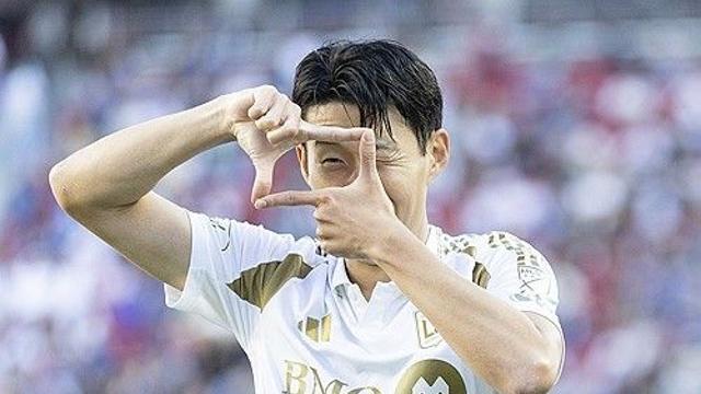 손흥민, '펠레·메시와 동급' 위상 미쳤다!…