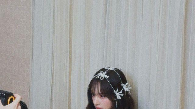 하얀 레이스와 초록빛 사과, 아이브 리즈의 몽환적 화보