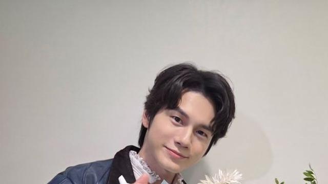 옹성우, 성공적 첫 연극 데뷔…“‘셰익스피어 인 러브’, 잊지 못할 순간”