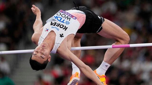 '스마일 점퍼' 우상혁, 오늘 한국 육상 사상 첫 실외 세계선수권 金 도전
