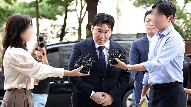 방시혁, 경찰 조사 8시간째… '1900억 부당이득' 의혹 핵심은 고의성 [엑's 이슈]