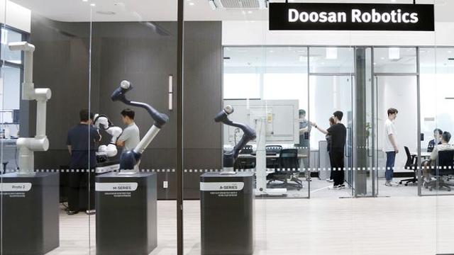 두산로보틱스, '이노베이션 센터' 오픈…