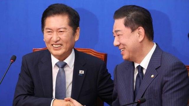 정청래·김병기, 웃으며 '원팀' 강조…정 