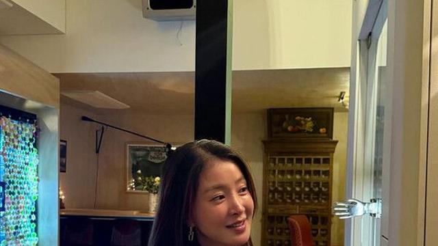 '둘째 임신' 이시영, 데이트에 활짝 