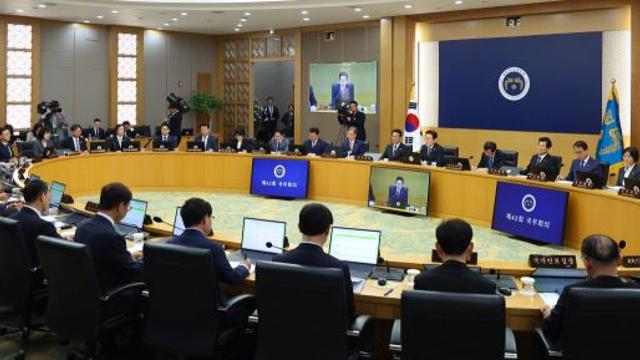 4년 연임 개헌·권력기관 개혁…정부 123대 국정과제 확정