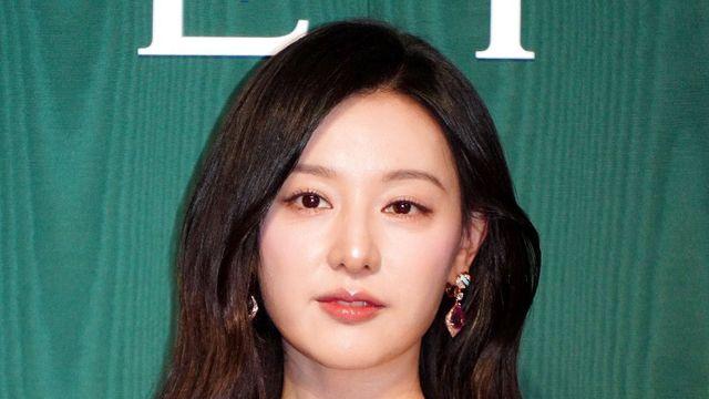 불가리 도쿄 전시회 참석한 김지원과 장원영