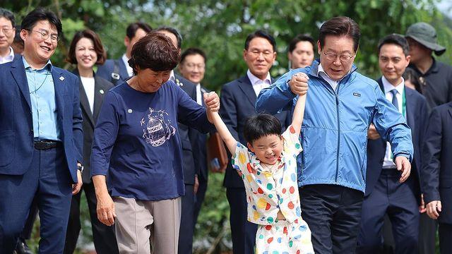 李대통령, 청년농부에 