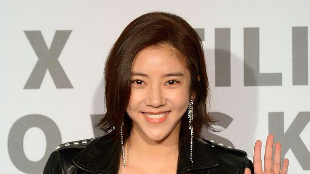 손담비 “탁재훈과 베드신? 금방 끝났다” 폭소