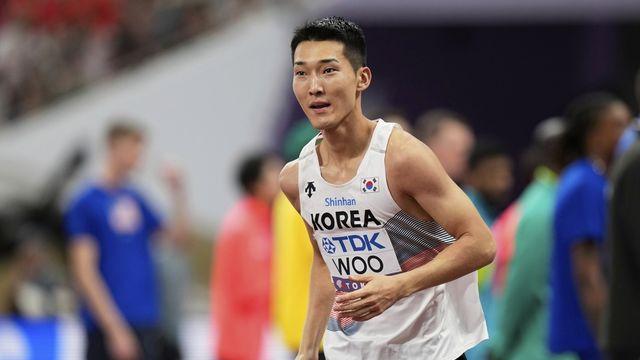 우상혁, 도쿄 세계선수권 은메달 확보…커와 우승 경쟁
