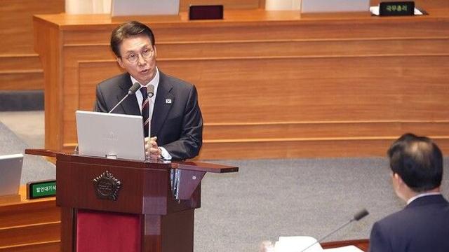 [대정부질문] 김민석, 조희대 재차 겨냥해 