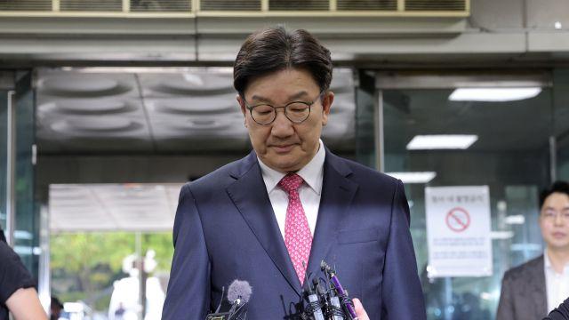권성동, 구속영장심사 출석…