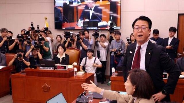 여야 법사위 충돌…박지원 