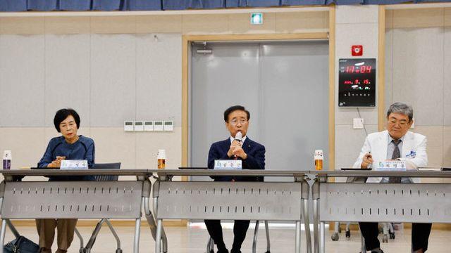 단양군, 맨발걷기 길 조성 '속도'…군민 건강·관광자원 두 마리 토끼 잡는다