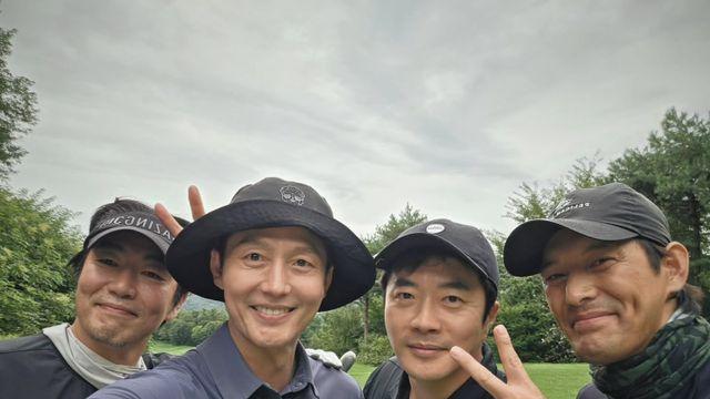 권상우·이종혁·이정진·오지호, 벌써 20년째 돈독하네…'말죽거리 잔혹사' 골프 회동 [★해시태그]