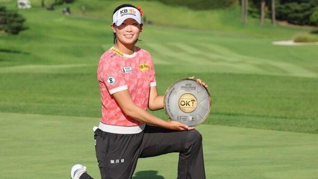 KLPGA 3승 방신실, 여자 골프 세계랭킹 49위로 점프