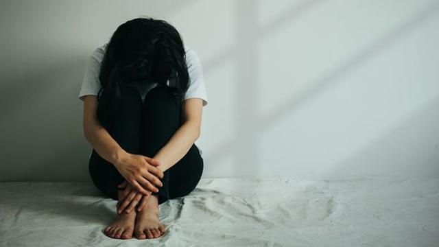 동창을 노예로... 가스라이팅 10년, 성매매 강요 등으로 3억 넘게 빼앗았다