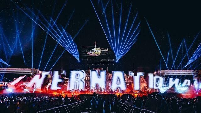 ‘슈주 출신’ 한경, 헬리콥터 타고 중국 콘서트 등장