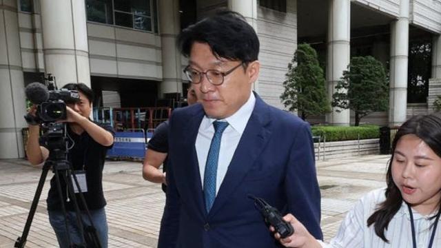 ‘김건희 그림 청탁’ 김상민 前검사 구속심사…‘대가성’ 쟁점