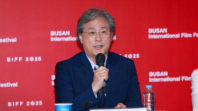 [제30회 부산국제영화제] '어쩔수가없다' 박찬욱 감독 