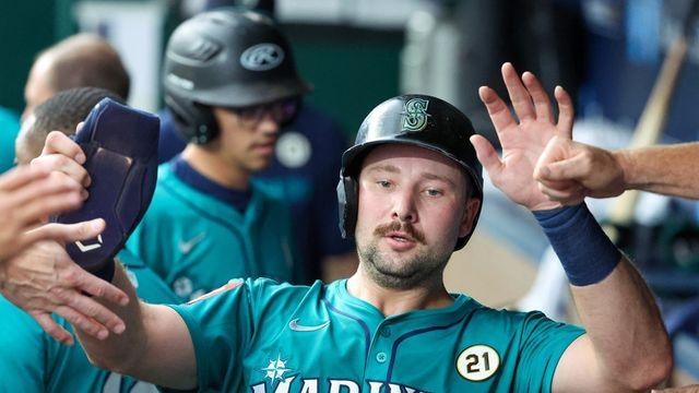 롤리, MLB 양손타자 최다홈런에 이어 시애틀 최다 홈런타이