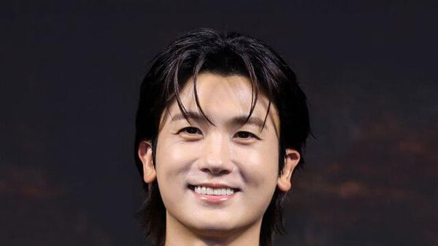 박형식, 회당 출연료 4억설 입열다