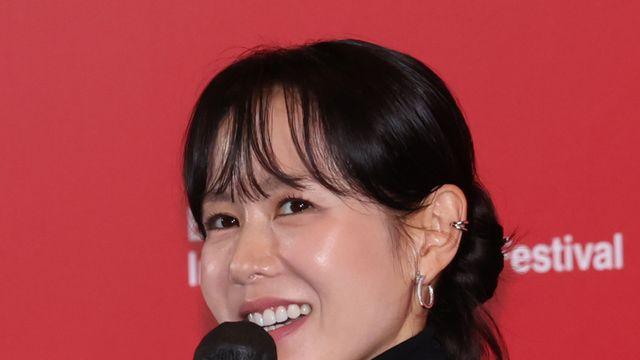 [30th BIFF] ‘어쩔수가없다’ 손예진 “7년만에 찍은 영화…불안했다”