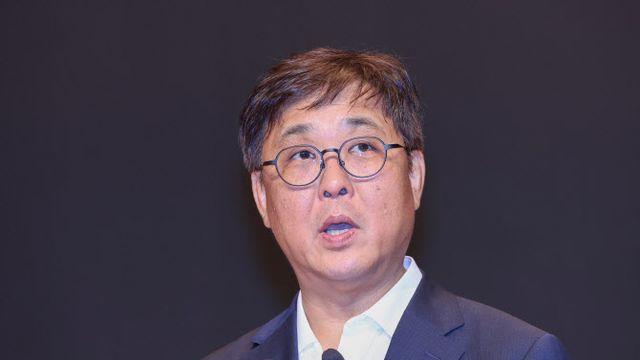 `위기의 영화산업` 최휘영 장관, 부산국제영화제 찾는다