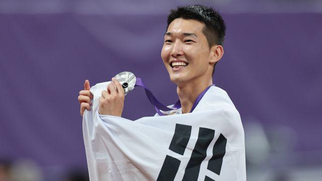 '2㎝의 아쉬움' 우상혁, 도쿄 세계선수권 은빛 도약