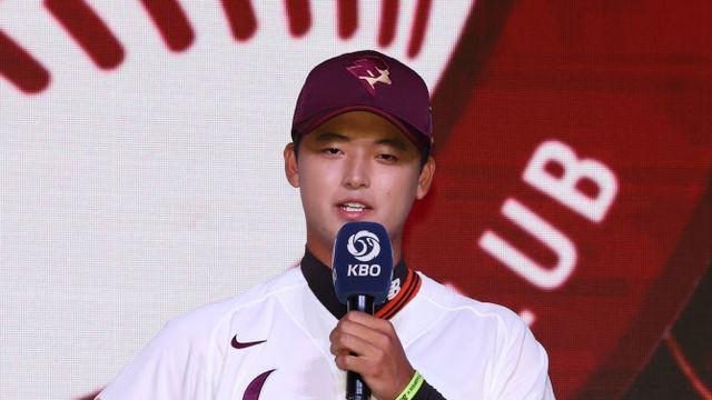 ‘박석민 아들’ 박준현, 전체 1순위로 키움행... NC는 신재인 호명