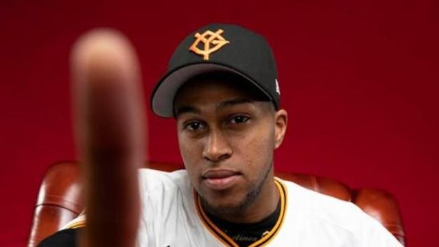 42세이브, WHIP 0.78이라니, NPB 충격에 빠트린 470억 '세기의 이적' 결말
