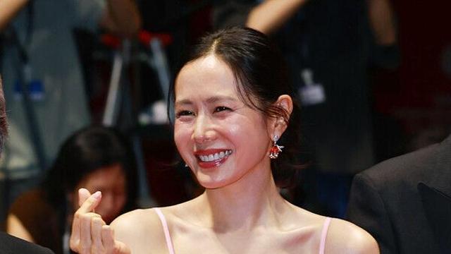 [NC포토] 손예진, '♥' 현빈 보고 있나 (제30회 부산국제영화제)