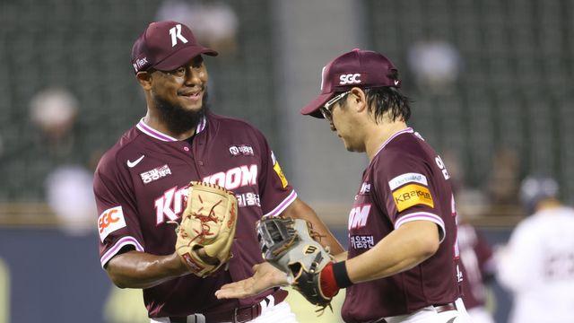 '키움, 무서운 팀이었네' 잠실 두산전 4-2 승리로 '위닝시리즈' 확보…'두산 7연패-어빈 4연패' 수렁 [잠실:스코어]
