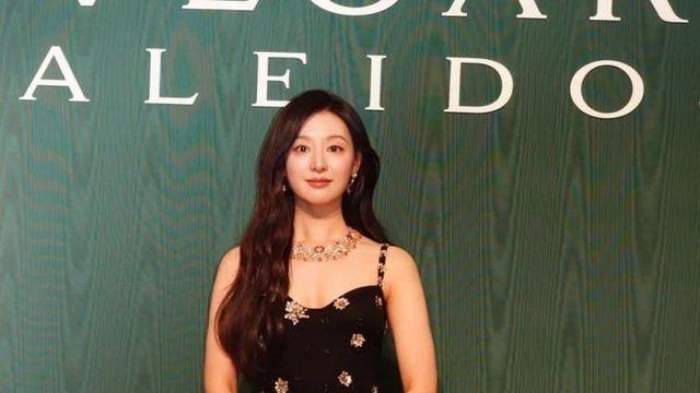 김지원 장원영 불가리 행사.jpg