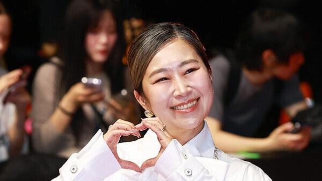 [NC포토] 메기 강 감독, '케데헌' 신드롬의 주인공 (제30회 부산국제영화제)