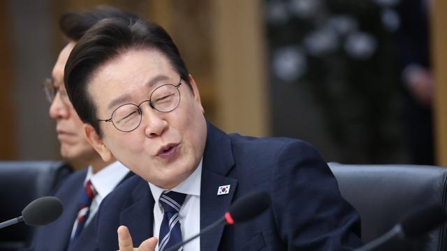 李정부 첫 기본소득 '농어촌 소득' 시범사업…인구감소지역에 15만원 상품권