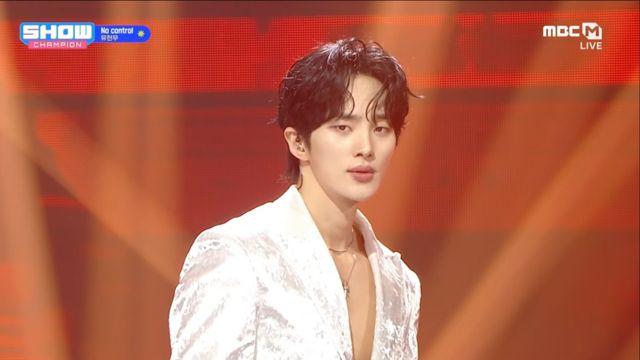 유현우, ‘쇼챔피언’으로 성공적 데뷔…강렬한 퍼포먼스 눈길