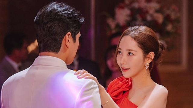 ‘흥행퀸’ 박민영인데…‘컨피던스맨kr’ 편성시간 변경, 반등 꾀할까 [IS포커스]
