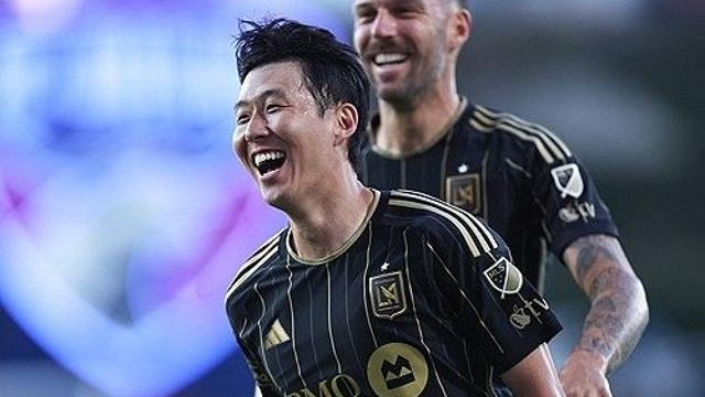 [속보] 손흥민 이러다 해트트릭?…'환상 감아차기' 멀티골 쾅! LAFC, 솔트레이크에 2-0 리드 (전반 진행 중)