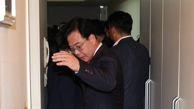 김건희특검, 국힘 7시간 대치 끝…당원명부 DB 압수수색 집행