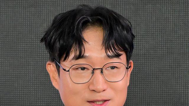 조우진 
