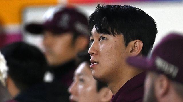 '벌칙 펑고' 부상 보상인가? 안우진, 포스팅 1년 앞당긴다…KBO 