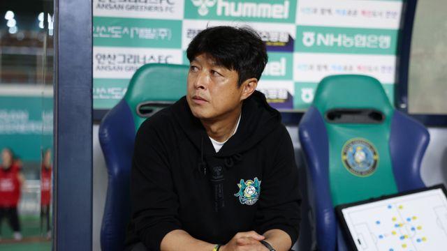 ‘14G 연속 무승’ 안산, 이관우 감독과 계약 해지